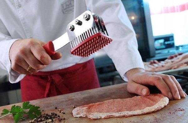 Napichovací tĺčik na mäso Victor Premium s 56 čepeľami