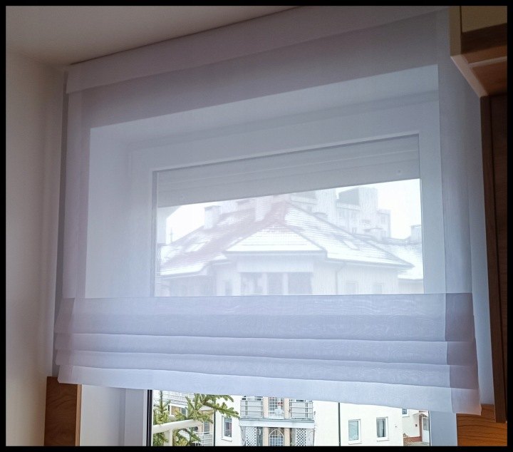 Biely záclonový panel v štýle rolety 80 × 120 cm
