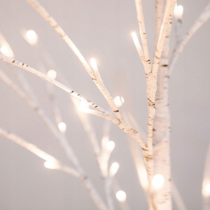 Vianočný LED stromček MORE&DECO 180 cm so 144 svetlami