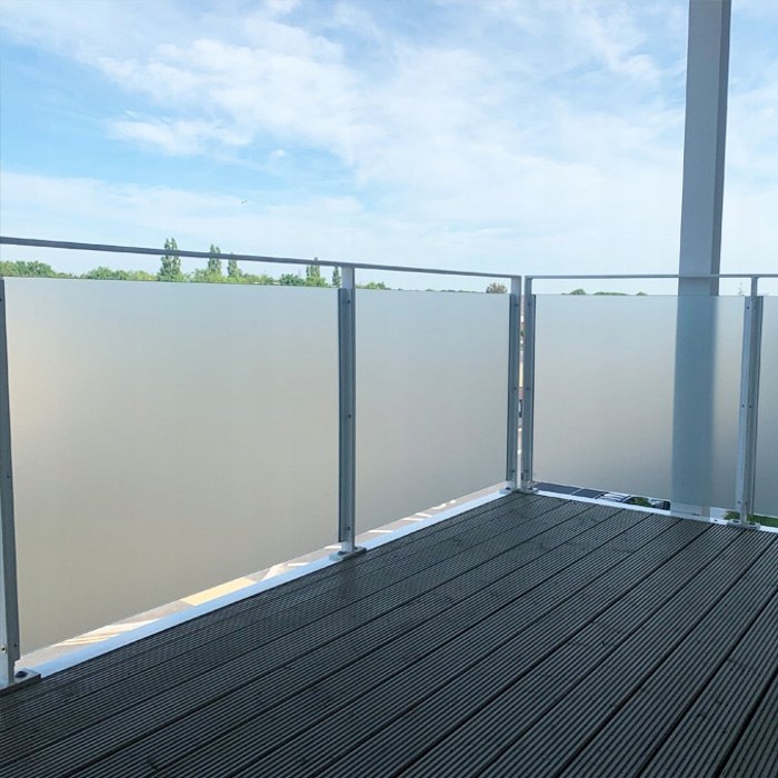 Solar Systems mliečna okenná fólia 105 × 300 cm