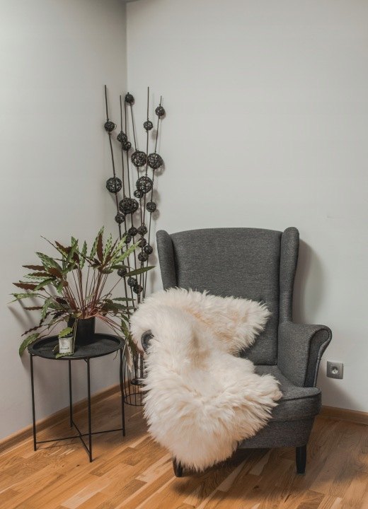 Prírodná ovčia koža MB1a približne 70 cm, krémovo biela