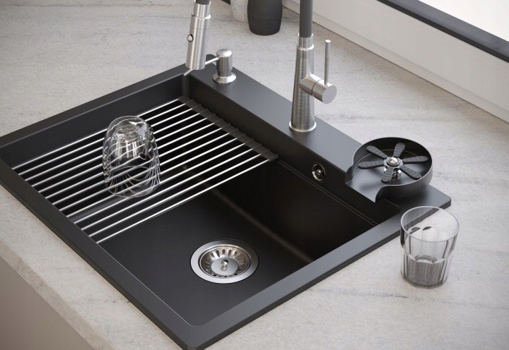 Quadron UniWash strieborný oplachovač pohárov k drezu