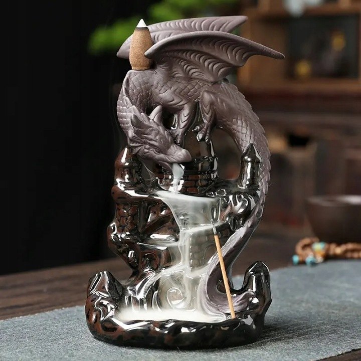 Keramický vonný komínik Deni Carte v tvare draka, 19 cm, s 12 kužeľmi