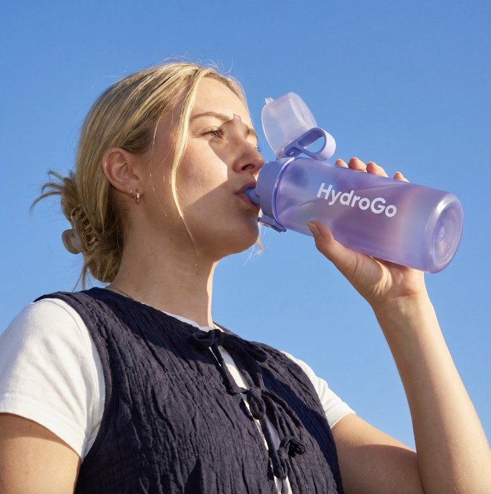 Bidon HydroGo 650 ml so 7 aromatizačnými kapsulami, fialovo-modrý