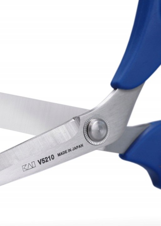 Univerzálne nožnice KAI V5210 21 cm modré
