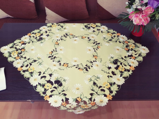 Behun na stol - Behúň odtiene žltej 85 x 85 cm