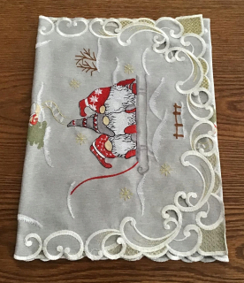 Behun na stol - Biely behúň, odtiene červenej, odtiene šedej, strieborné, zlato 120 x 60 cm