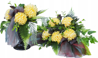 Veniec, kvety ikebana na hrob - Chryzantémy Kytica Bunch pre Grave Tombstone