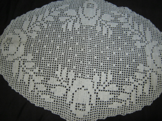 Behun na stol - Biely behúň 70 x 57 cm