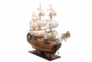 Exkluzívny model plachetnice HMS Victory