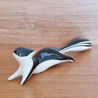 Porcelánová figurína ako veverička ćmielów