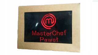 Kartónové okno Masterchef z kuchynskej zástery