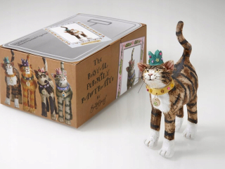 Figurína - Cat. Dámska plechovka