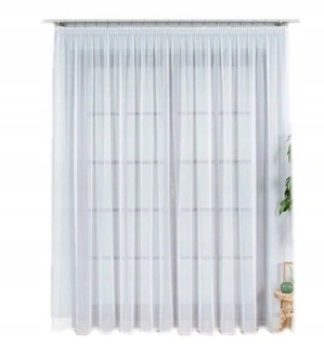 Hotová záclona - Klasický voálový záves 450 cm x 230