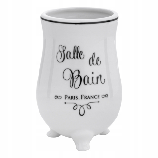 Kúpeľňa pre retro porcelánové kefy