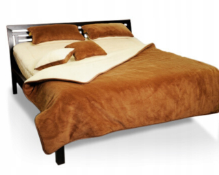 Perina, paplón - Cait Golden podrast 200 x 155 cm