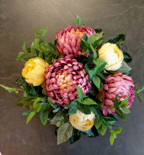 Veniec, kvety ikebana na hrob - Gravy zloženie umelé kvety