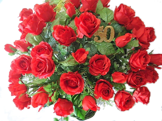 Basket of Flowers Umelá 50 kytica ruží jubileum