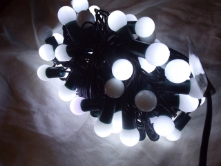 Svetla na Vianočný stromček - Ľahké gule Solid 100 LED biela studená + blesk