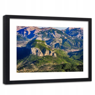 Obrázok v bronzovom ráme hôr pokrytých stromami 120x80