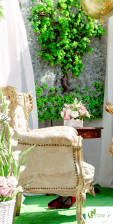 Vertikálne záhrady bez vody v domácej kancelárii alebo v bare