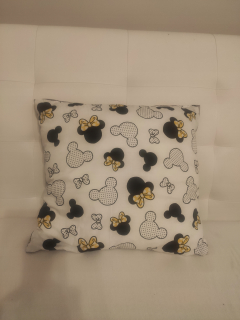 Vankúš - Mickey Mouse Cushion 50x50 Cotton + Welwet