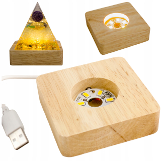 LED STOJAN OSVIETI VAŠU 7cm PYRAMÍDOVÚ POSTAVU