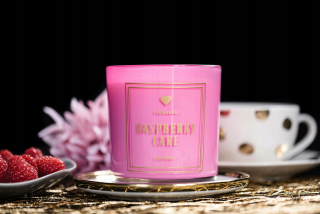 Scéna Sviečka Raspberry Cake Vanicandle 1 PC.