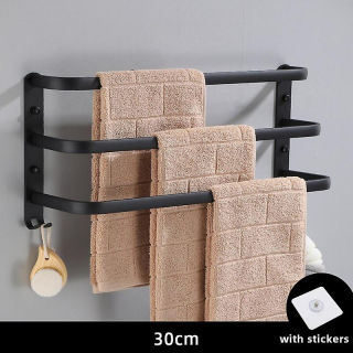 Uterák na stenu namontovaný na stojan na uteráky s rozlohou 30-50 cm