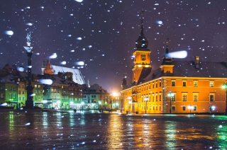 Plagát Varšavské hradné námestie v snehových krajinách v rámci 90 x 120 cm