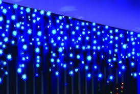 Osvetlenie vianočného stromčeka cencúle 200 LED MODRÁ + FLASH SPARK cencúle 101 - 200 svetiel